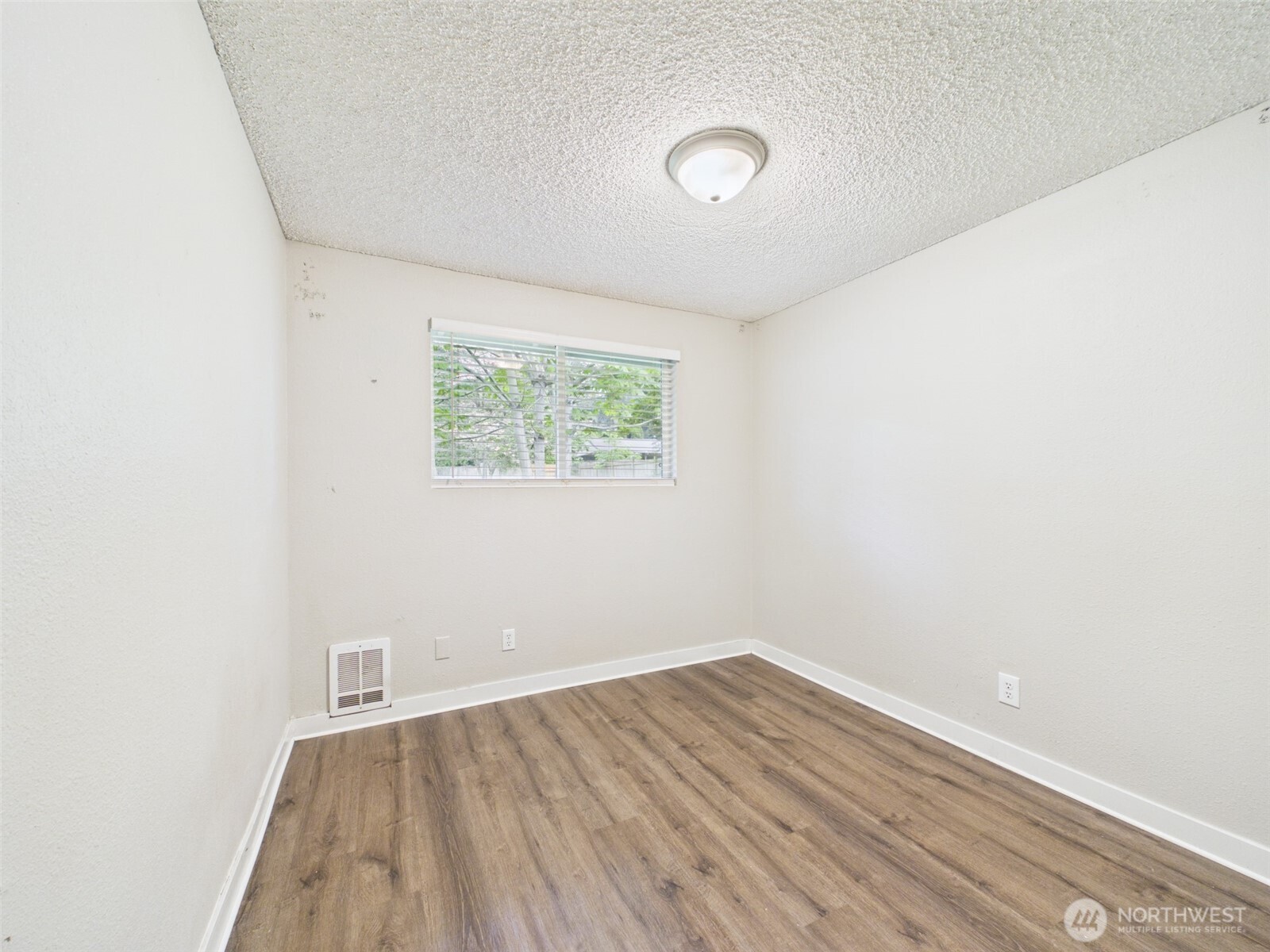 6104 Cemetery Road Arlington, WA 98223 - Photo 23 of 29