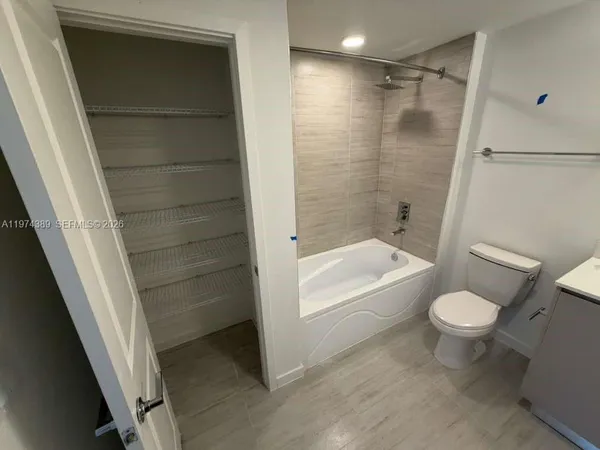 $2,350 | 5587 Millennia Park Drive, Unit 209, Orlando, FL 32811