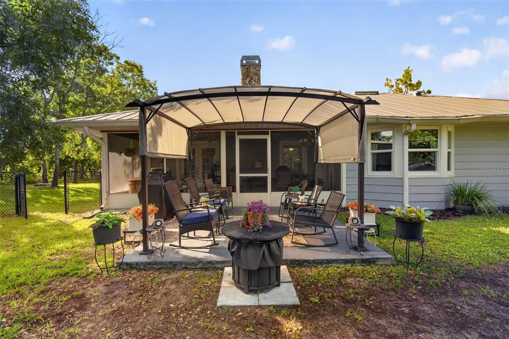 12293 Wolf Den Road Weeki Wachee, FL 34614 - Photo 34 of 44