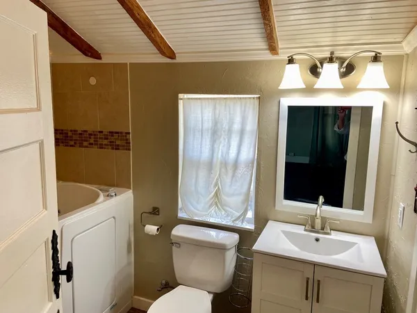 $210,000 | 23229 Hwy 290 Harper Tx 78631, Harper, TX 78631