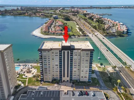 $269,000 | 5220 Brittany Drive South, Unit 1003, St. Petersburg, FL 33715