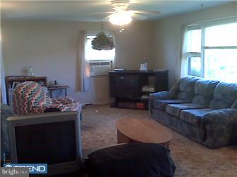 297 Blimline Road Mohnton, PA 19540 - Photo 2 of 12 Living Room