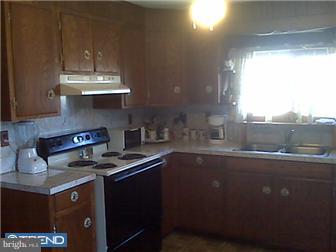 297 Blimline Road Mohnton, PA 19540 - Photo 4 of 12 Kitchen