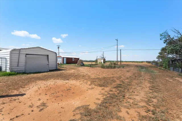 $170,000 | 835 Highway 385, Levelland, TX 79336