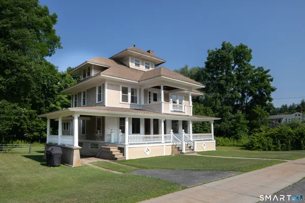 $335,000 | 121 Railroad Street, North Canaan, CT 06018