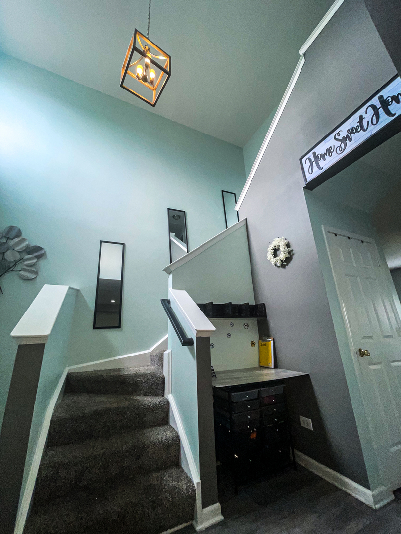 21528 Eich Drive Crest Hill, IL 60403 - Photo 5 of 23 a living room with furniture and a wooden floor