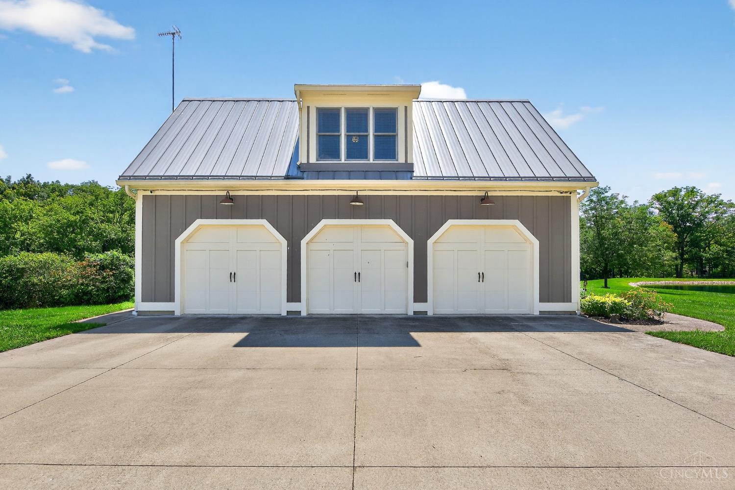 8810 Schlottman Road Maineville, OH 45039 - Photo 36 of 52