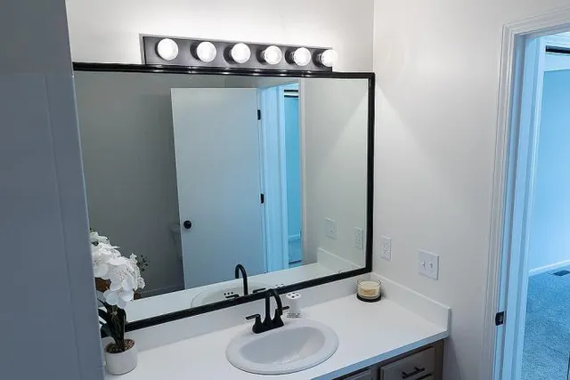 $187,900 | 45204 Fryer Drive, Macomb, MI 48044