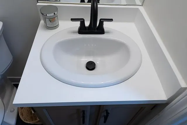 $187,900 | 45204 Fryer Drive, Macomb, MI 48044