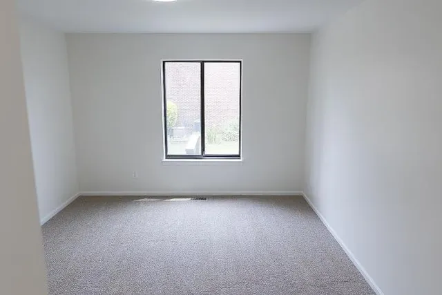 $187,900 | 45204 Fryer Drive, Macomb, MI 48044