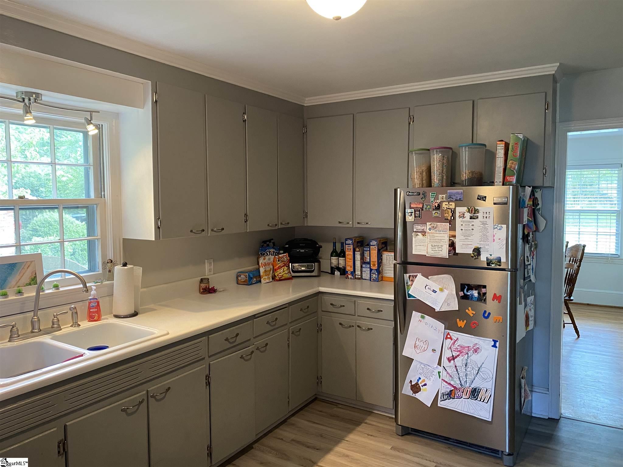 601 Calvert Avenue Clinton, SC 29325 - Photo 21 of 28
