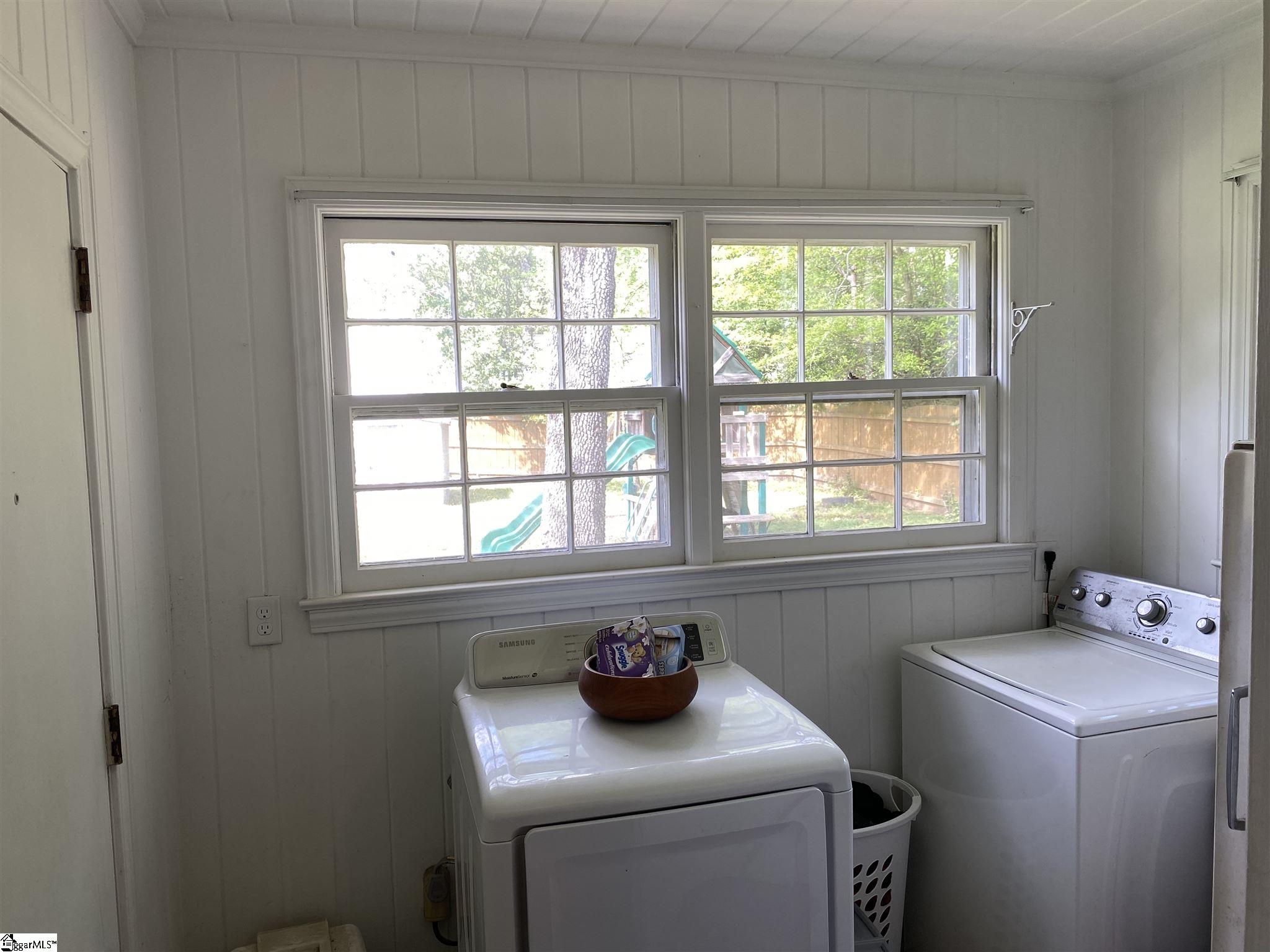 601 Calvert Avenue Clinton, SC 29325 - Photo 22 of 28