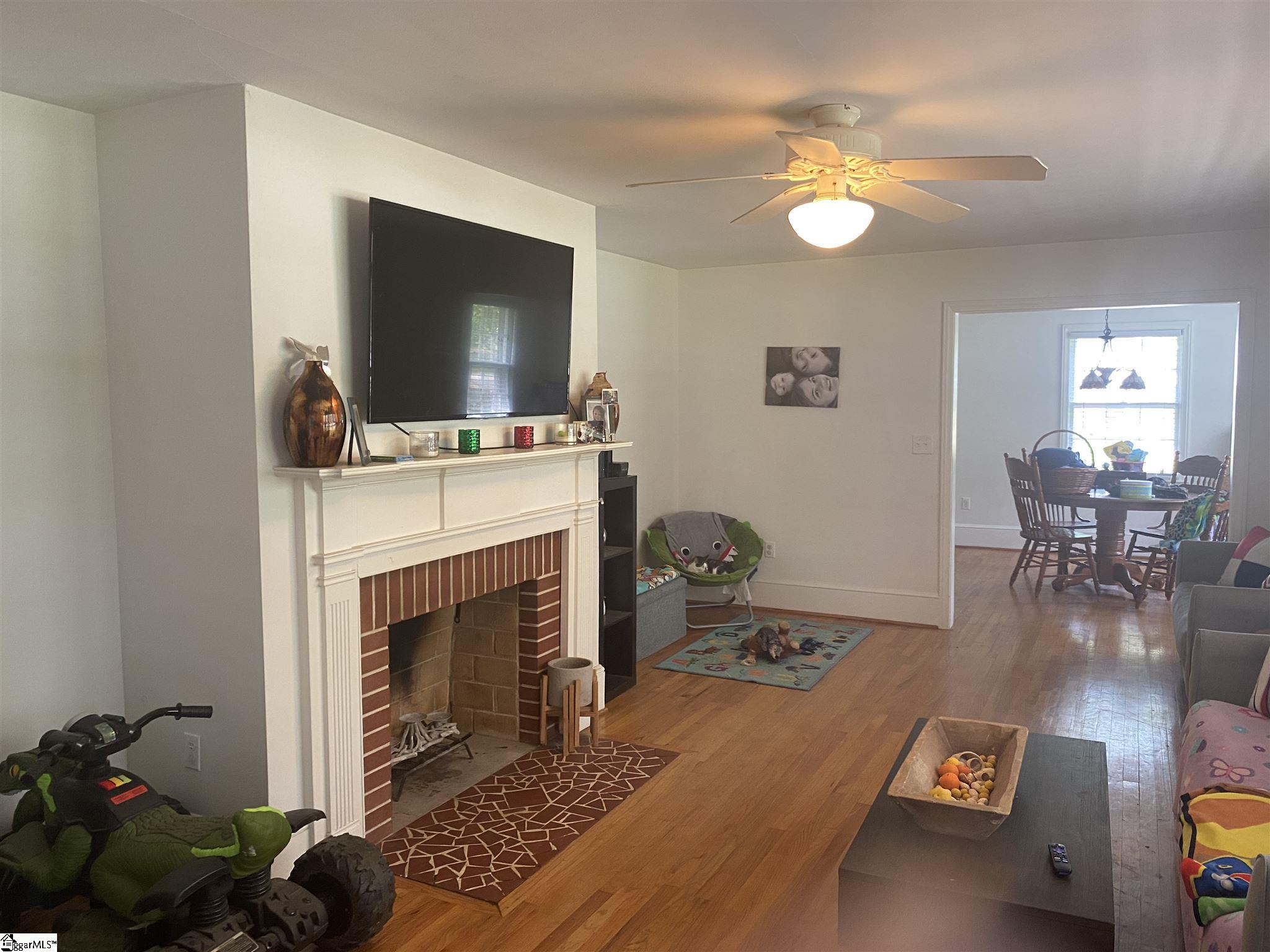 601 Calvert Avenue Clinton, SC 29325 - Photo 6 of 28
