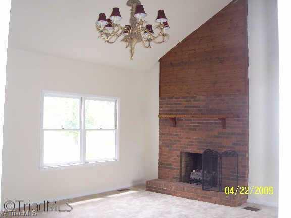 1286 Hartman Road Lexington, NC 27295 - Photo 2 of 5 Other. Vaulted ceiling in Living Rm