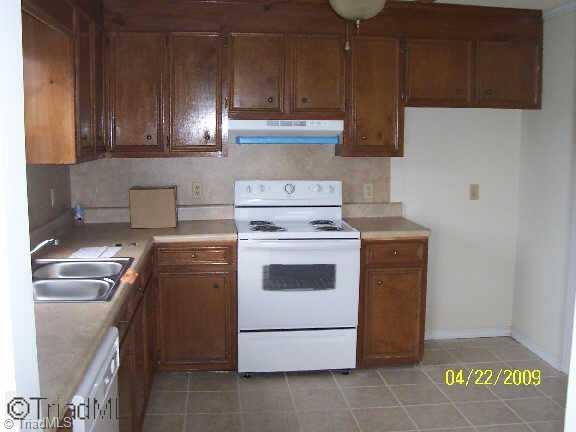 1286 Hartman Road Lexington, NC 27295 - Photo 5 of 5 Other. Kitchen