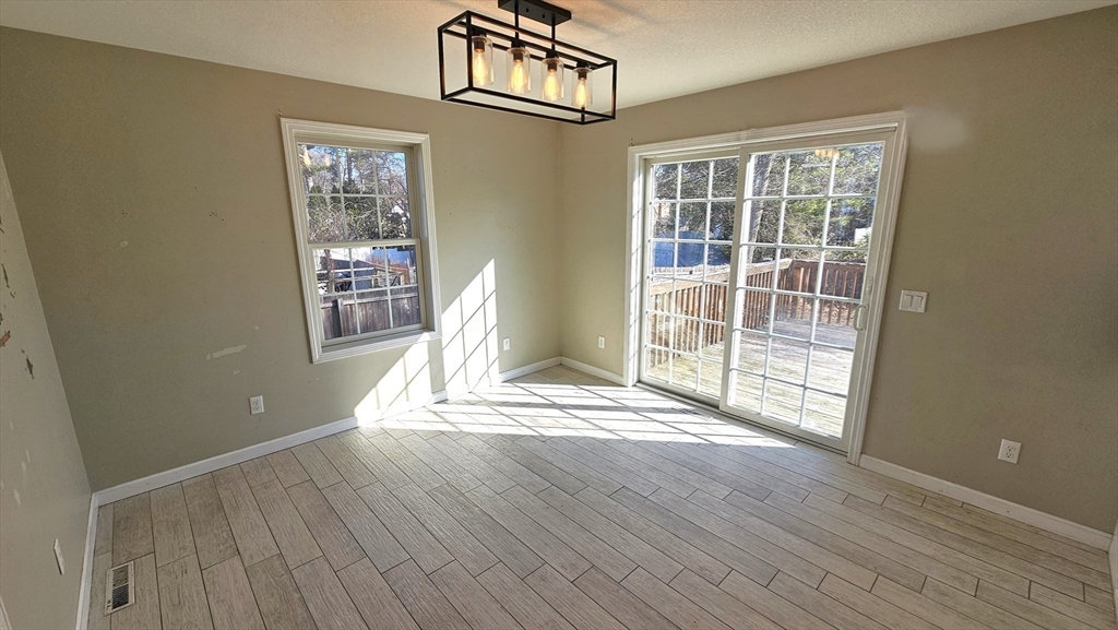 175 Fiberloid Street Springfield, MA 01151 - Photo 11 of 27 Gallery Image 11