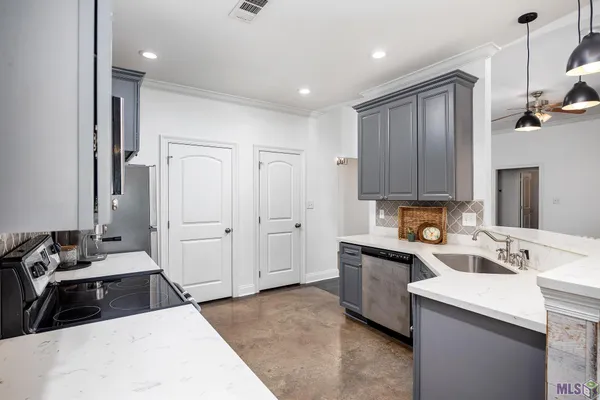 $349,900 | 73100 John Drive, Abita Springs, LA 70420