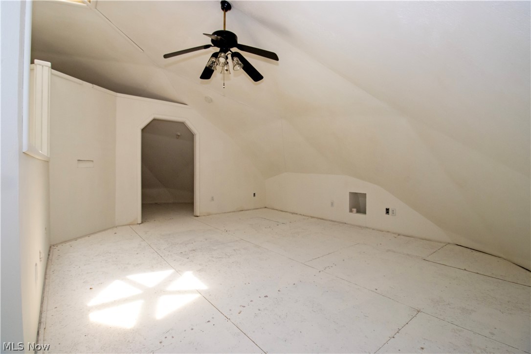 5660 Force Road Shreve, OH 44676 - Photo 31 of 38 Living room with vaulted ceiling and ceiling fan