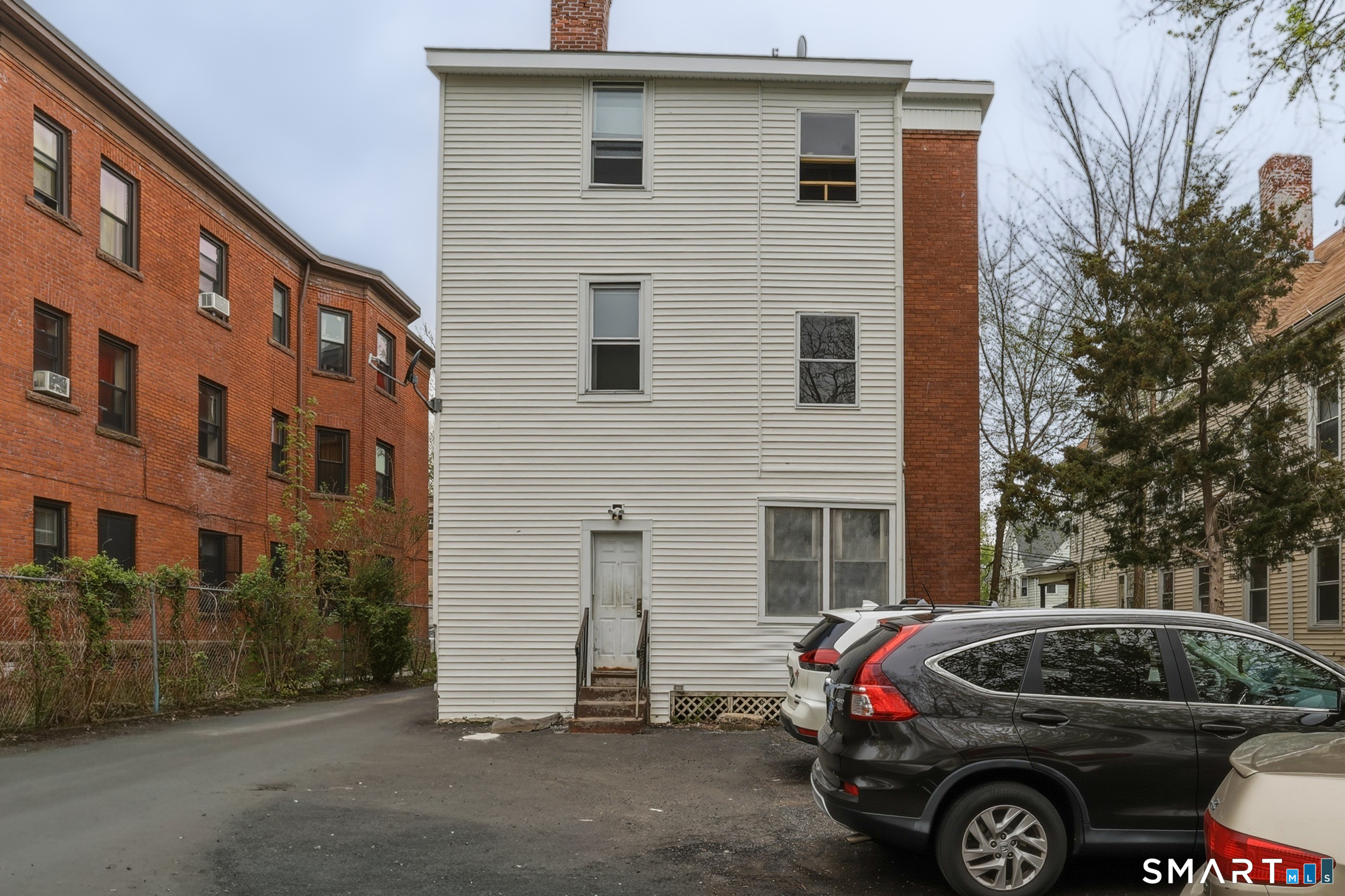 62-64 Edgewood Street Hartford, CT 06112 - Photo 34 of 35