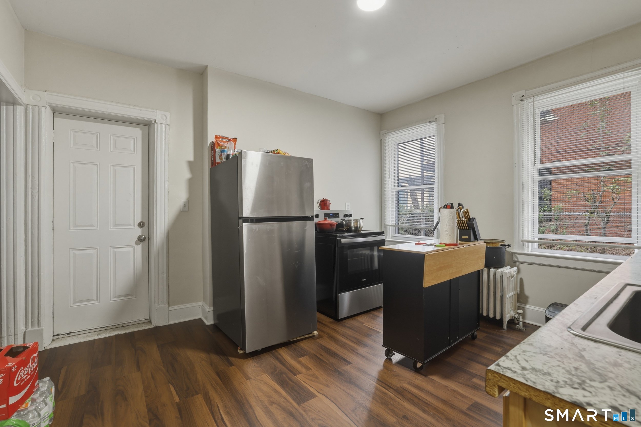 62-64 Edgewood Street Hartford, CT 06112 - Photo 5 of 35