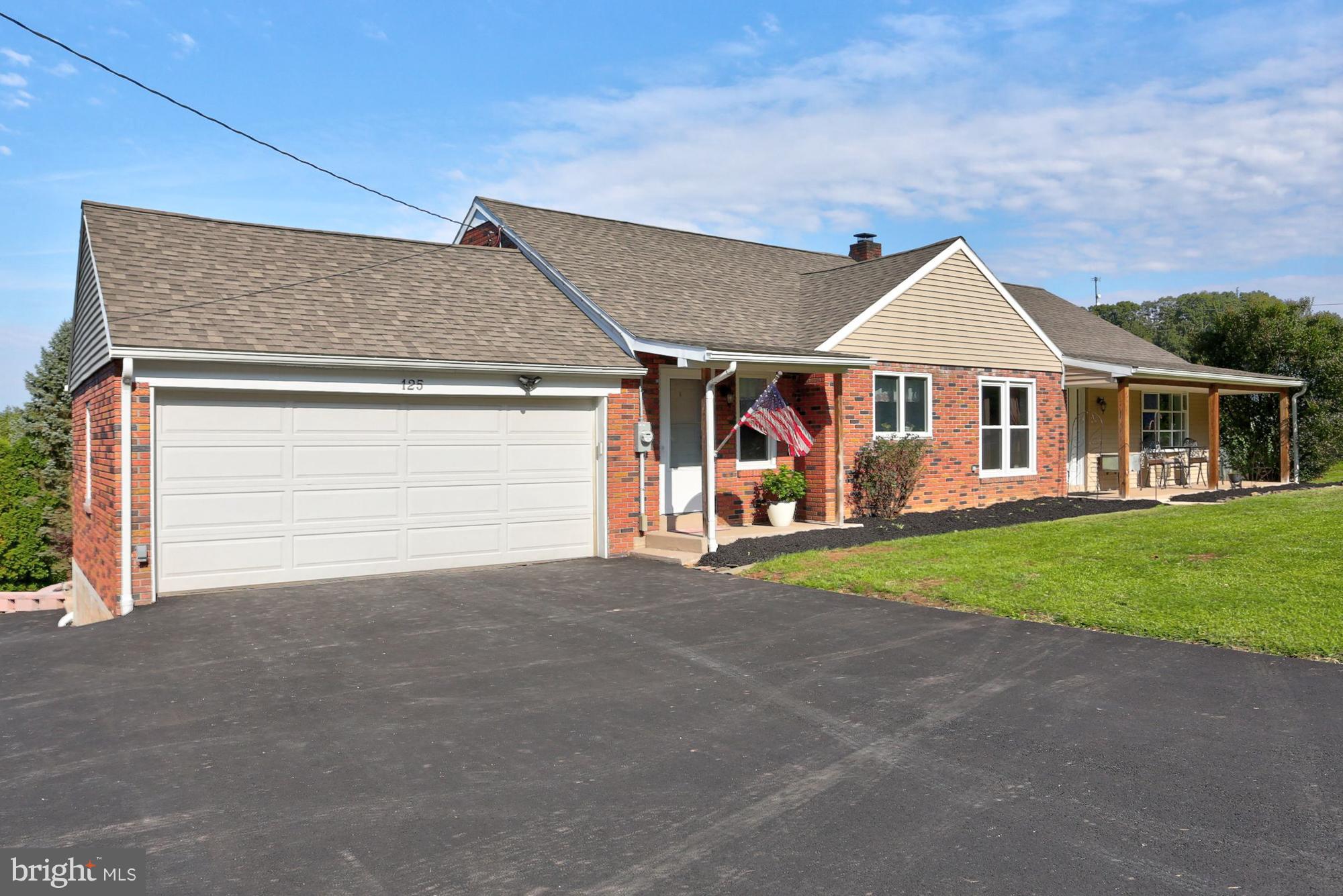 125 North Ridge Road Reinholds, PA 17569 - Photo 1 of 33 Front View