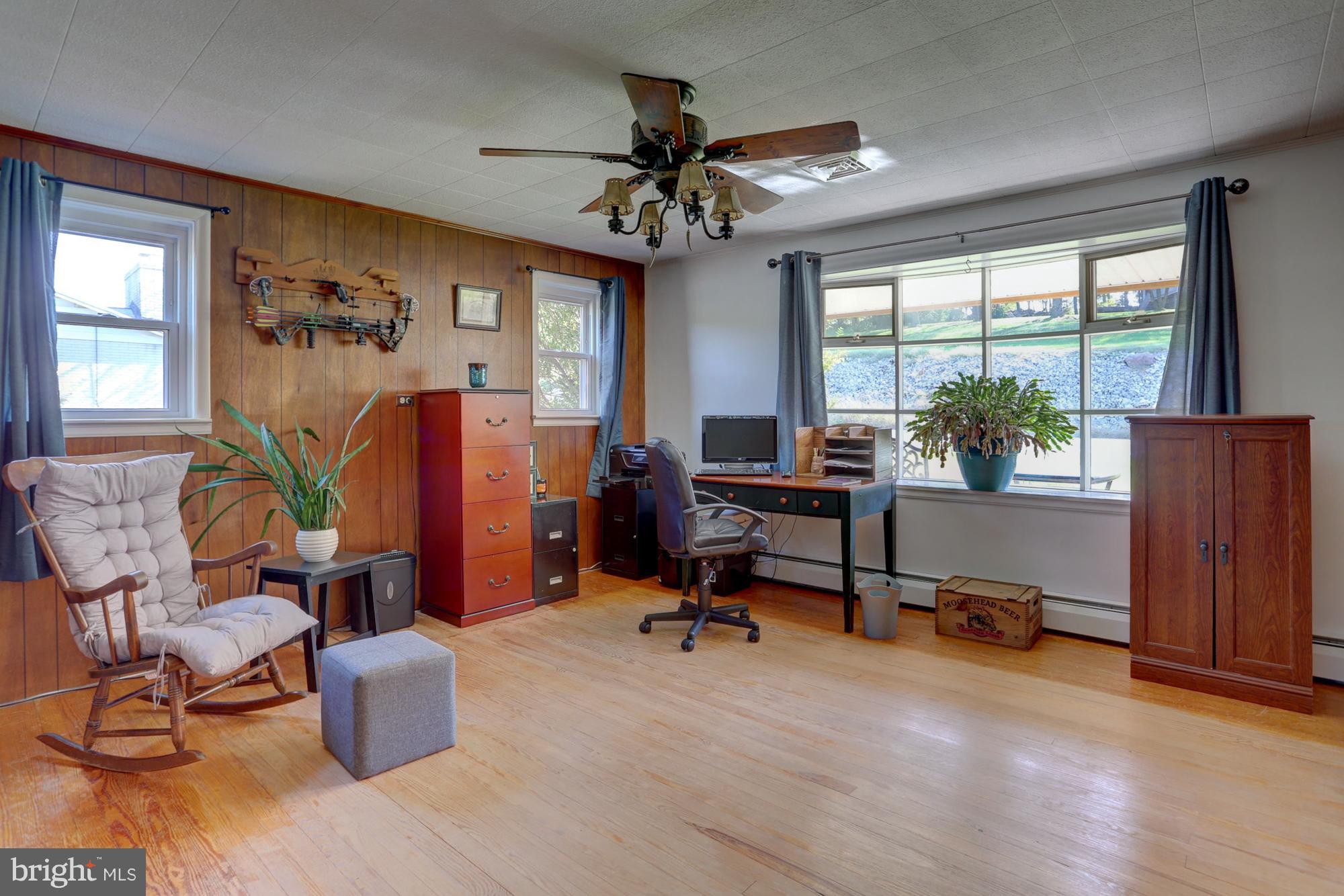 125 North Ridge Road Reinholds, PA 17569 - Photo 22 of 33 Office / Den / Family Room