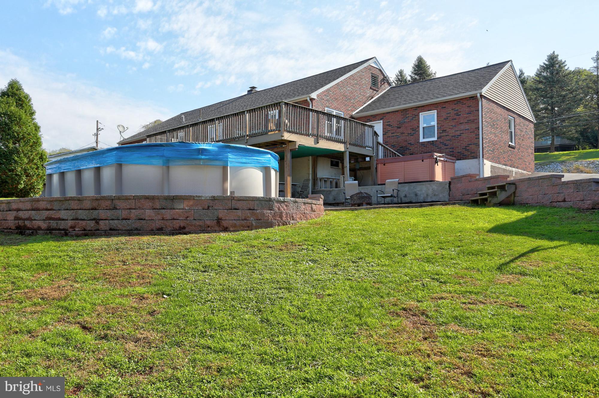 125 North Ridge Road Reinholds, PA 17569 - Photo 8 of 33 Rear View with Pool