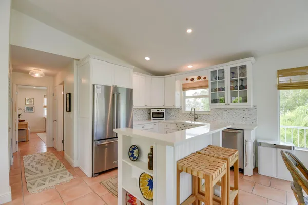 $1,200,000 | 637 Caribbean Drive East, Summerland Key, FL 33042