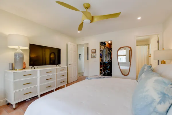 $1,200,000 | 637 Caribbean Drive East, Summerland Key, FL 33042