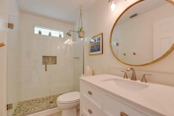 $1,200,000 | 637 Caribbean Drive East, Summerland Key, FL 33042