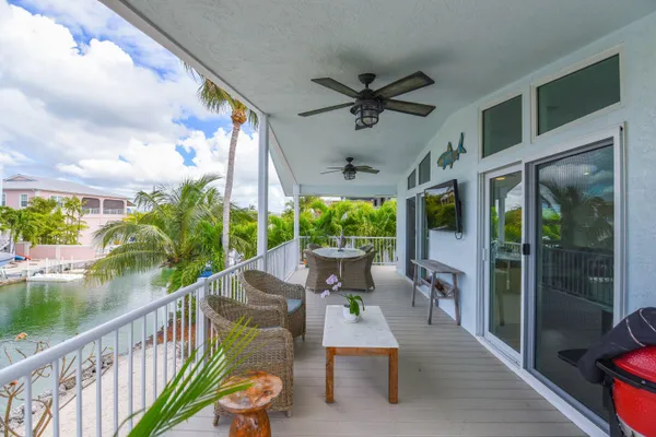 $1,200,000 | 637 Caribbean Drive East, Summerland Key, FL 33042