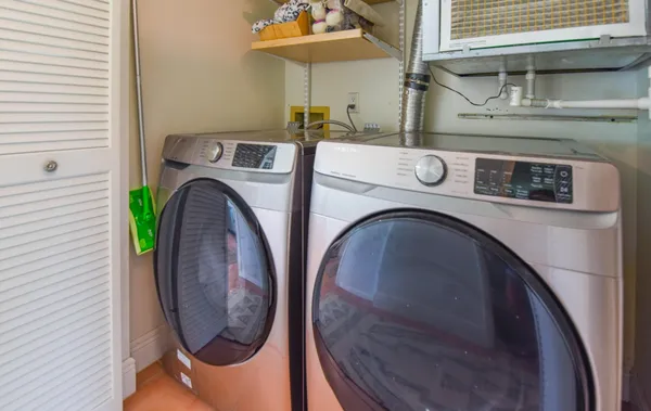 $1,200,000 | 637 Caribbean Drive East, Summerland Key, FL 33042