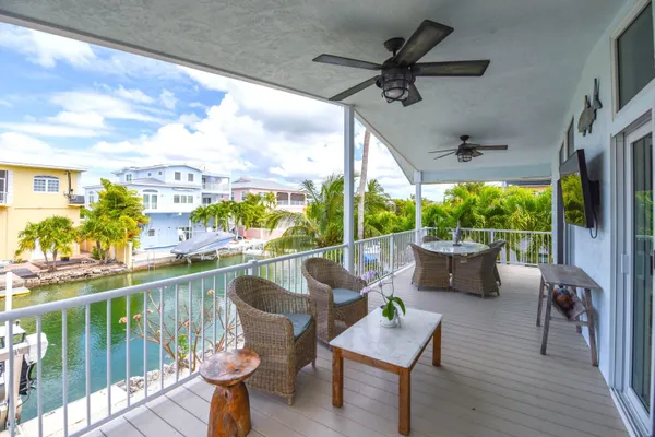 $1,200,000 | 637 Caribbean Drive East, Summerland Key, FL 33042