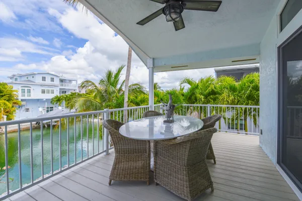 $1,200,000 | 637 Caribbean Drive East, Summerland Key, FL 33042