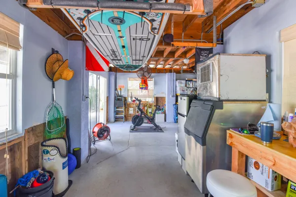 $1,200,000 | 637 Caribbean Drive East, Summerland Key, FL 33042