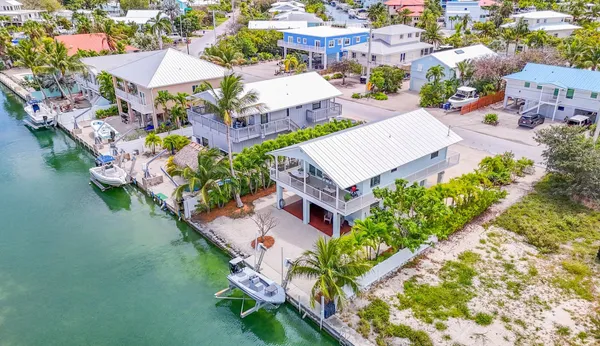 $1,200,000 | 637 Caribbean Drive East, Summerland Key, FL 33042