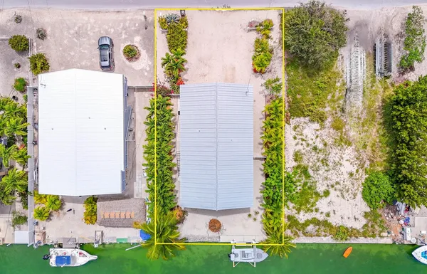 $1,200,000 | 637 Caribbean Drive East, Summerland Key, FL 33042