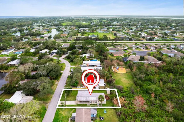 a view of outdoor space yard and deck