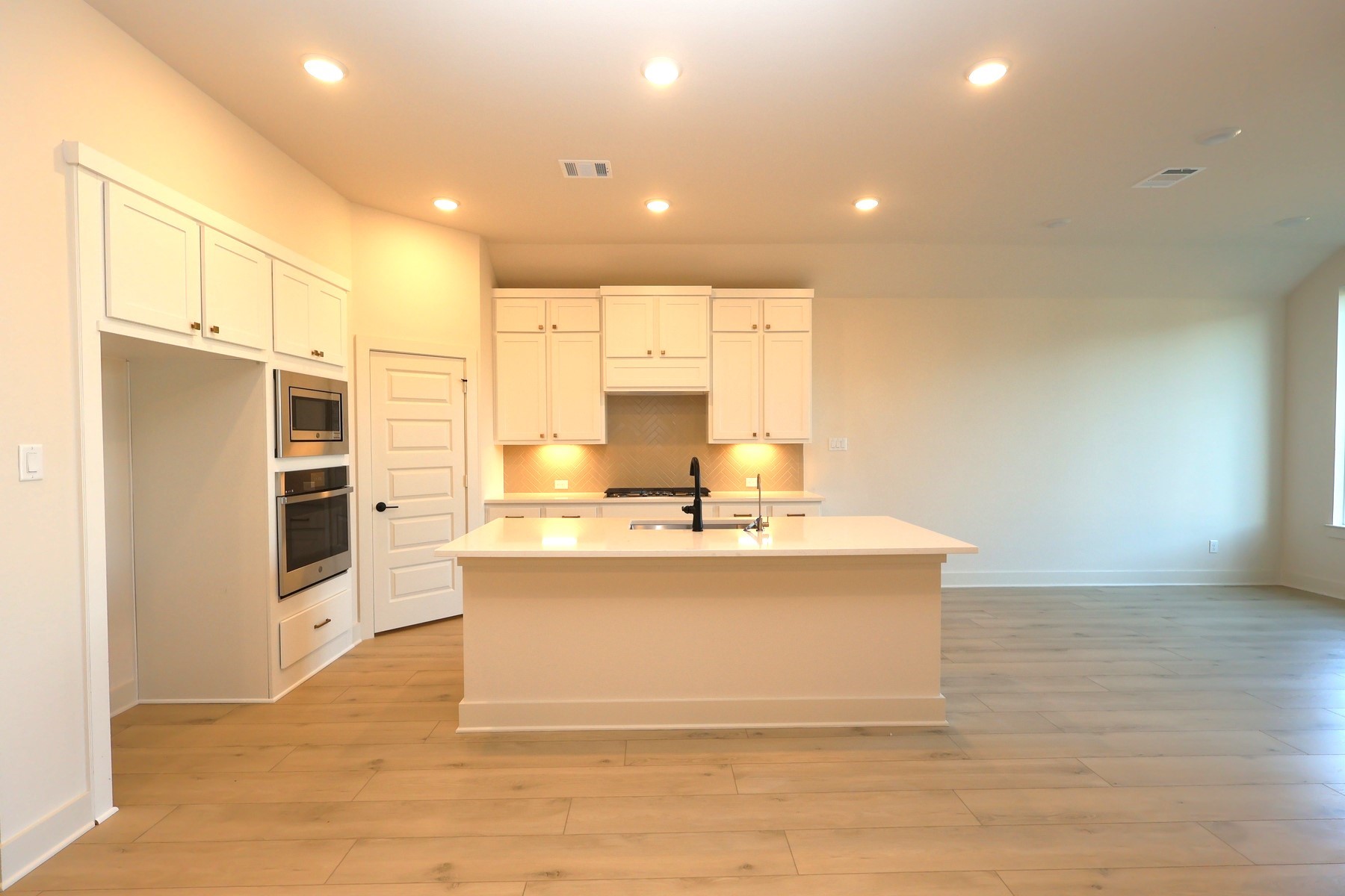 4644 Flintrock Park Dr Spring Spring, TX 77386 - Photo 2 of 13