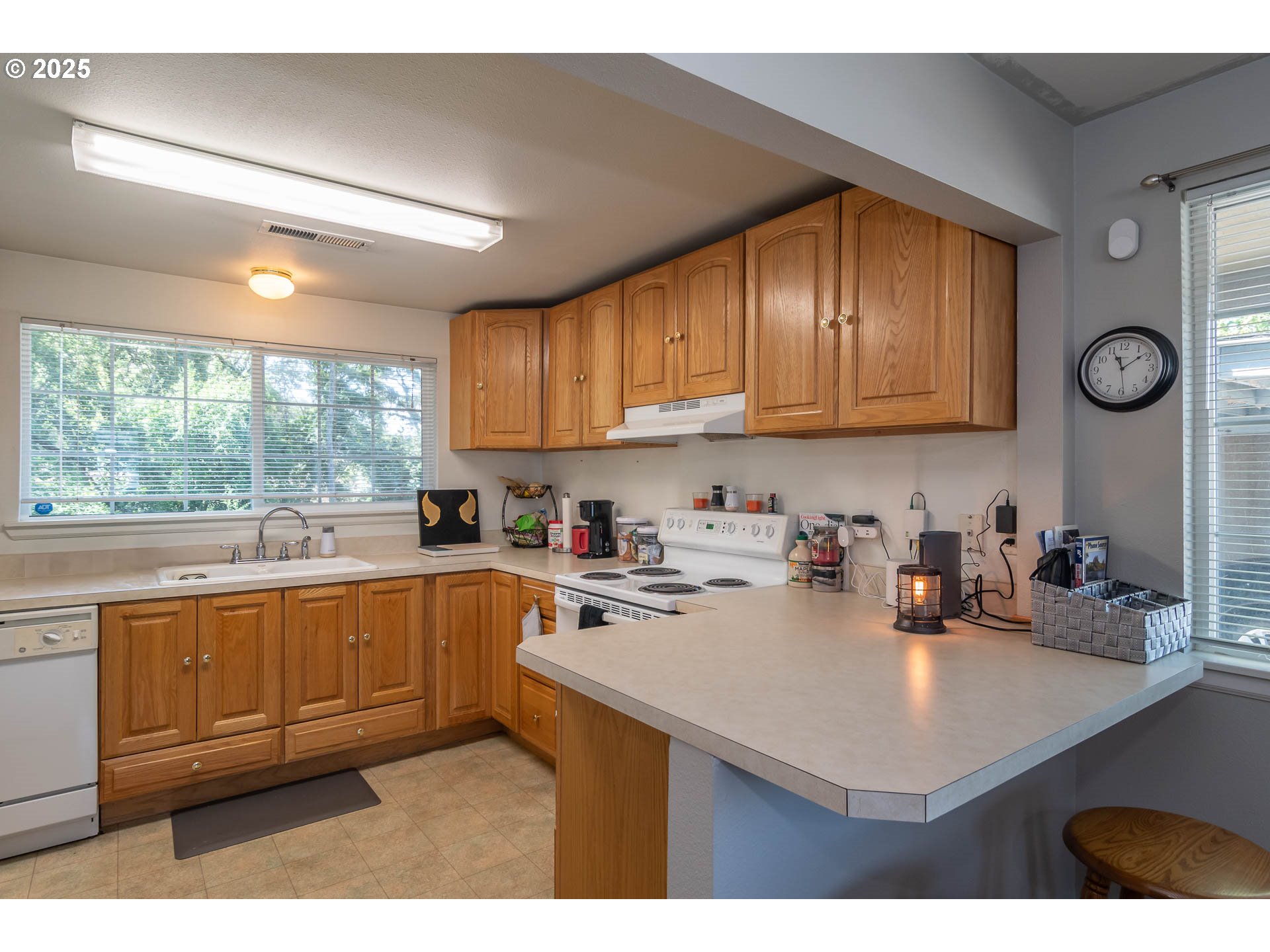 881 Northeast Newton Creek Road Roseburg, OR 97470 - Photo 12 of 40