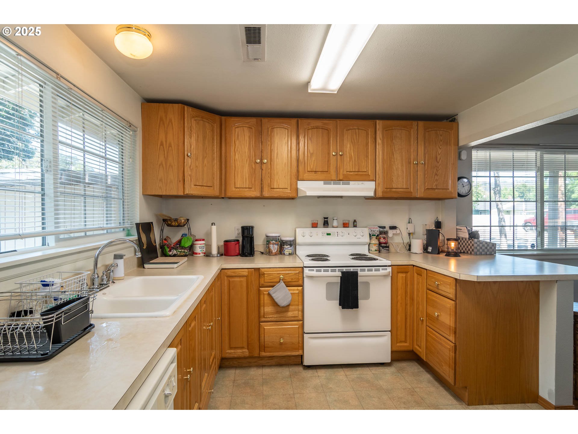 881 Northeast Newton Creek Road Roseburg, OR 97470 - Photo 16 of 40