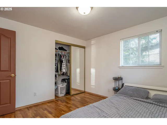 $259,000 | 881 Northeast Newton Creek Road, Roseburg, OR 97470