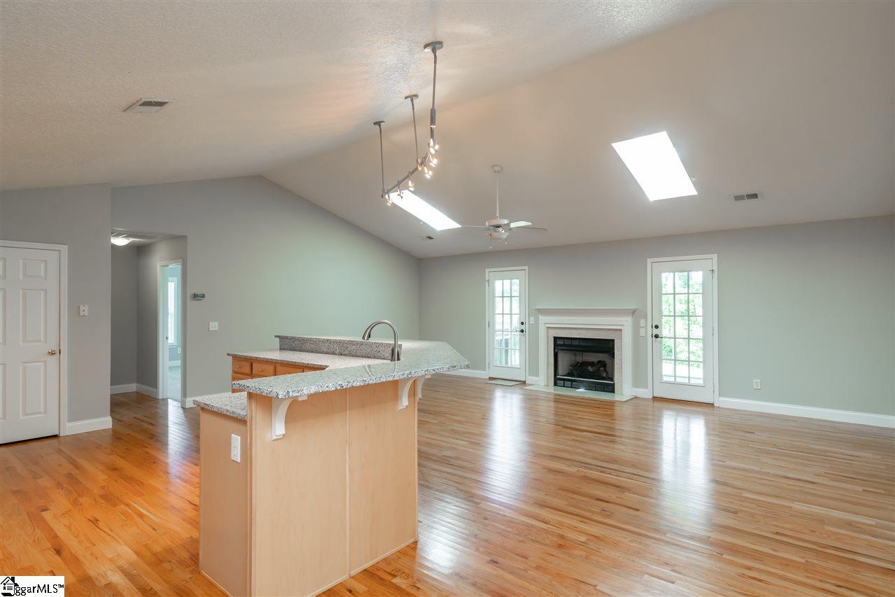 330 Rice Planters Lane Duncan, SC 29334 - Photo 2 of 28