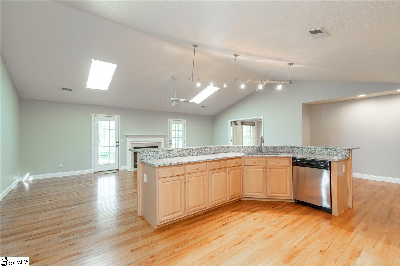 330 Rice Planters Lane Duncan, SC 29334 - Photo 9 of 28