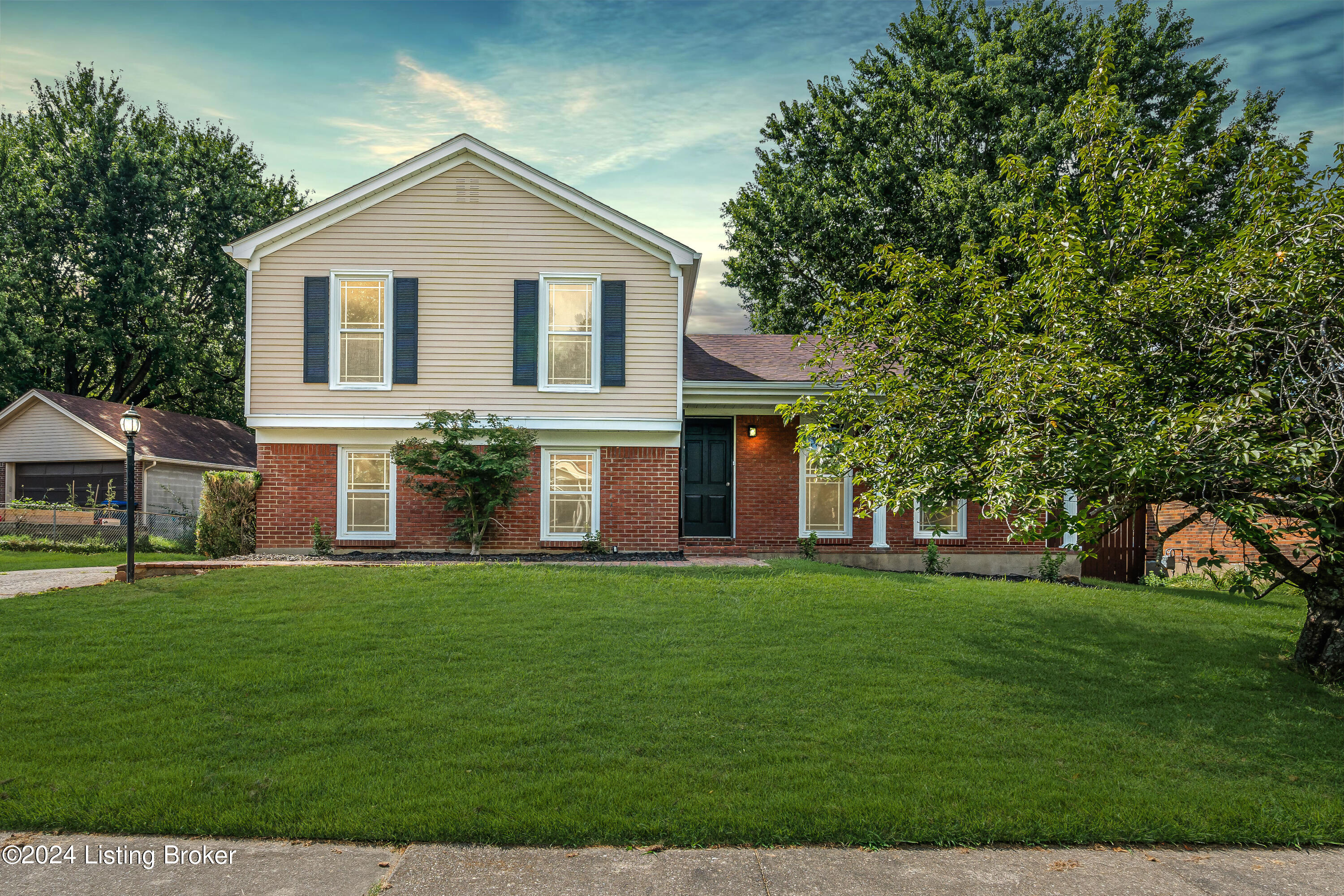 3607 Locklee Road Louisville, KY 40214 - Photo 39 of 40 3607 Locklee Rd (31 of 41)