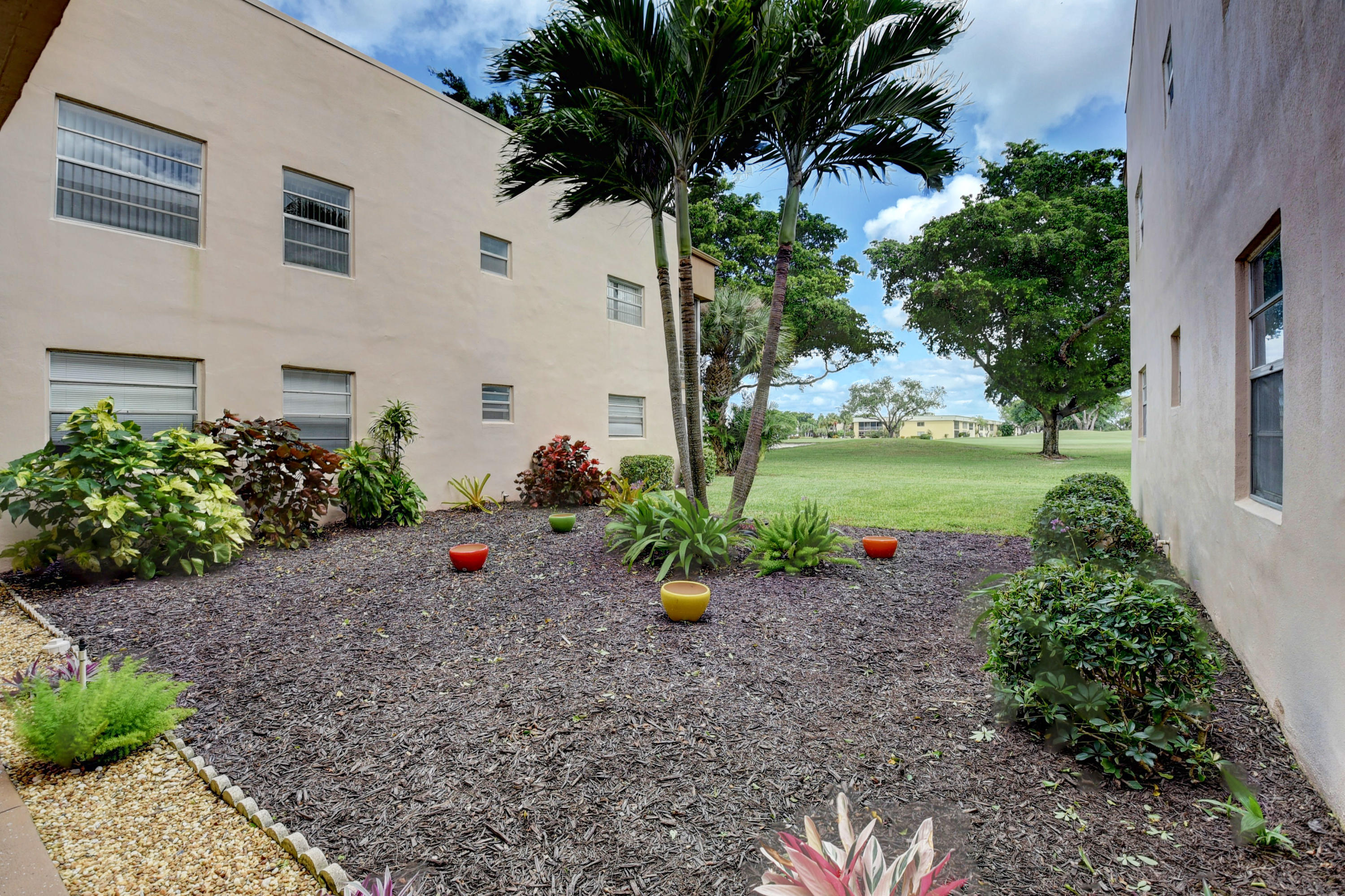 43 Flanders A Delray Beach, FL 33484 - Photo 4 of 25 Virtuals1 (4)