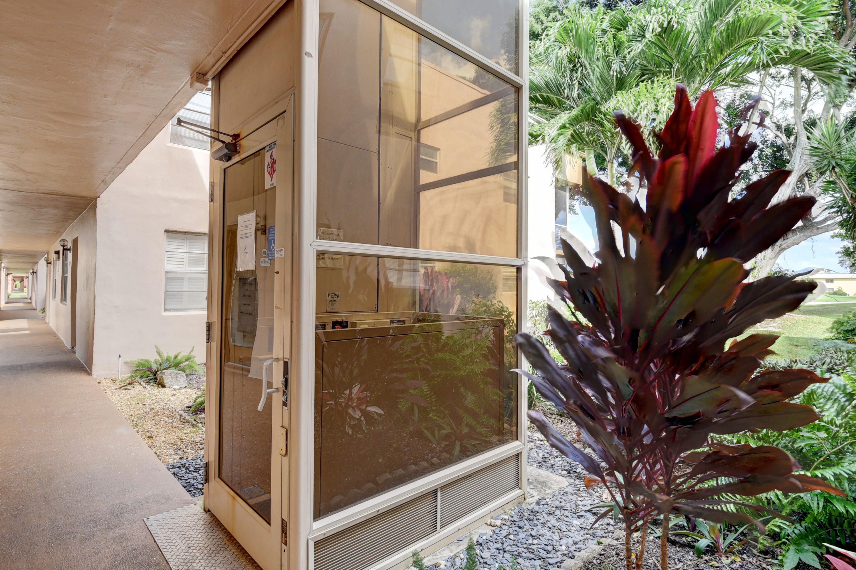 43 Flanders A Delray Beach, FL 33484 - Photo 5 of 25 Virtuals1 (5)