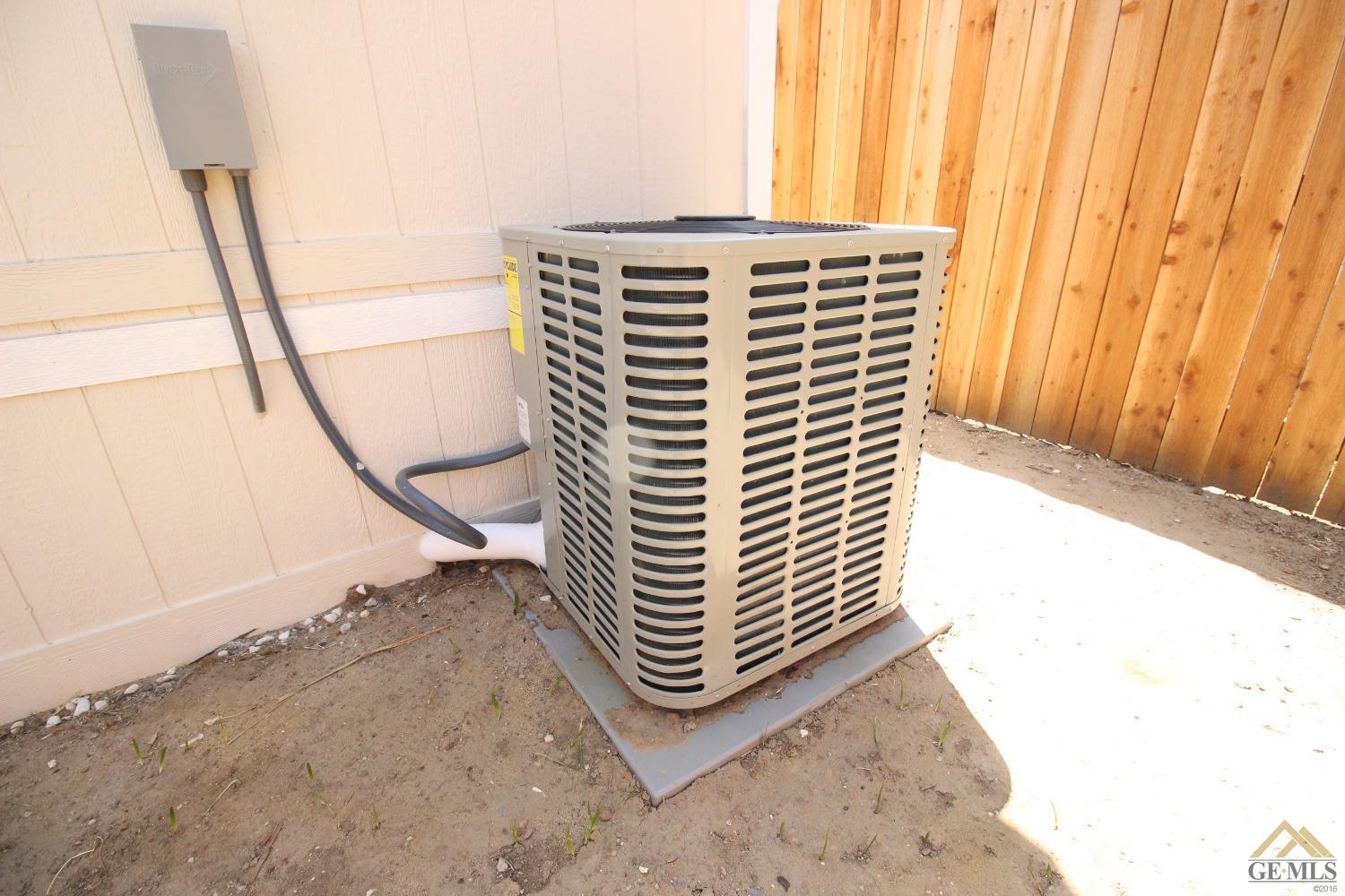 Undisclosed Address Bakersfield, CA 93308 - Photo 4 of 26 a view of a storage & utility room