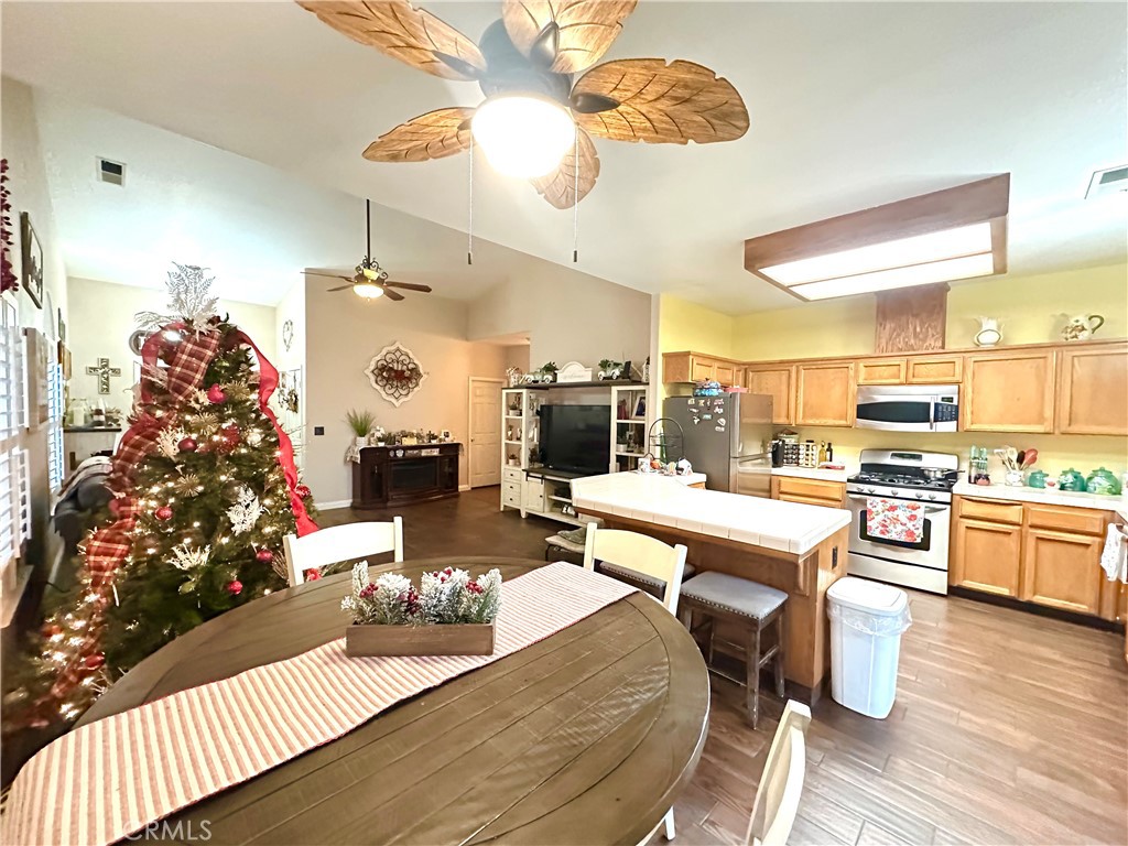 1085 Saunders Road Madera, CA 93637 - Photo 12 of 34