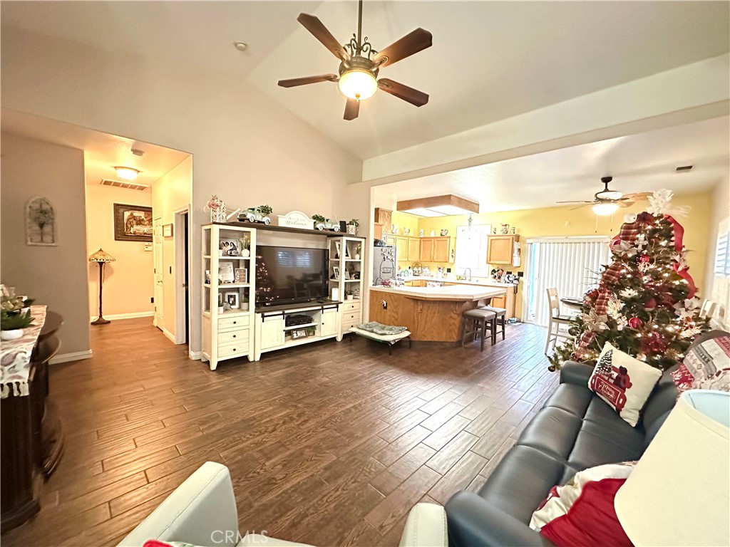 1085 Saunders Road Madera, CA 93637 - Photo 4 of 34